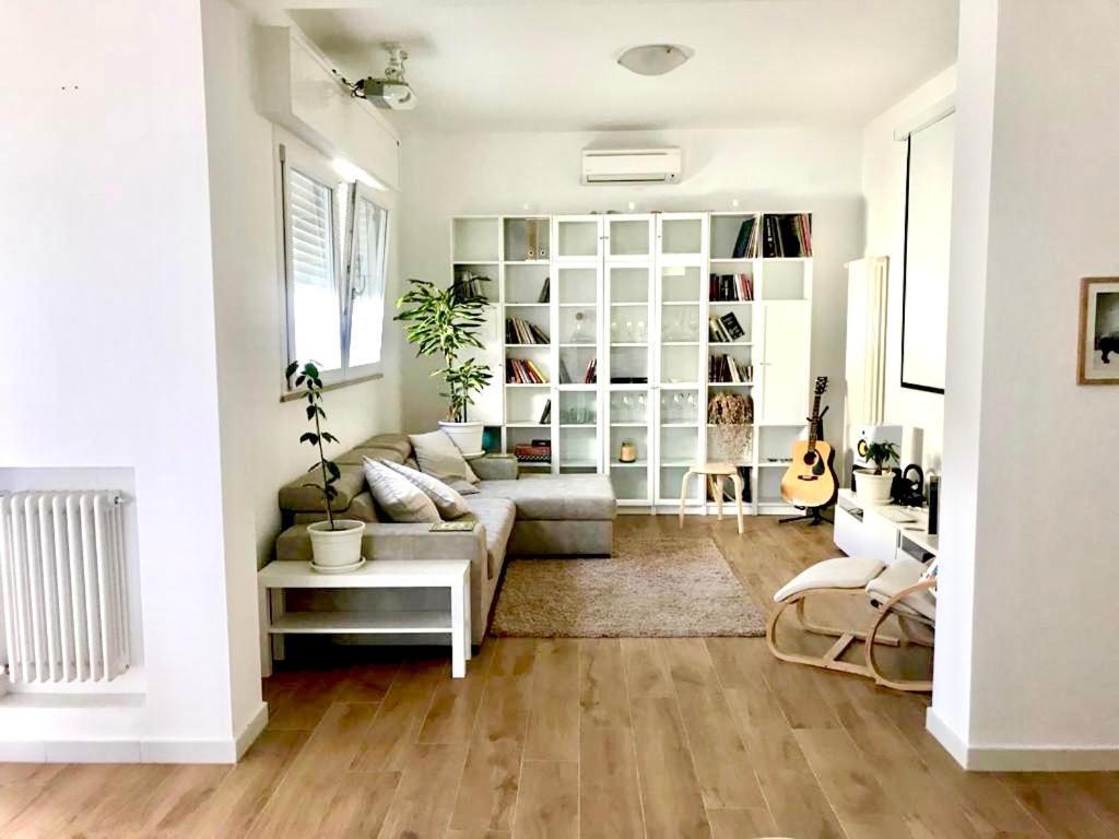 Stanza E Bagno Privato, Idromassaggio Con Extra Fee, In Appartamento Феррара Экстерьер фото