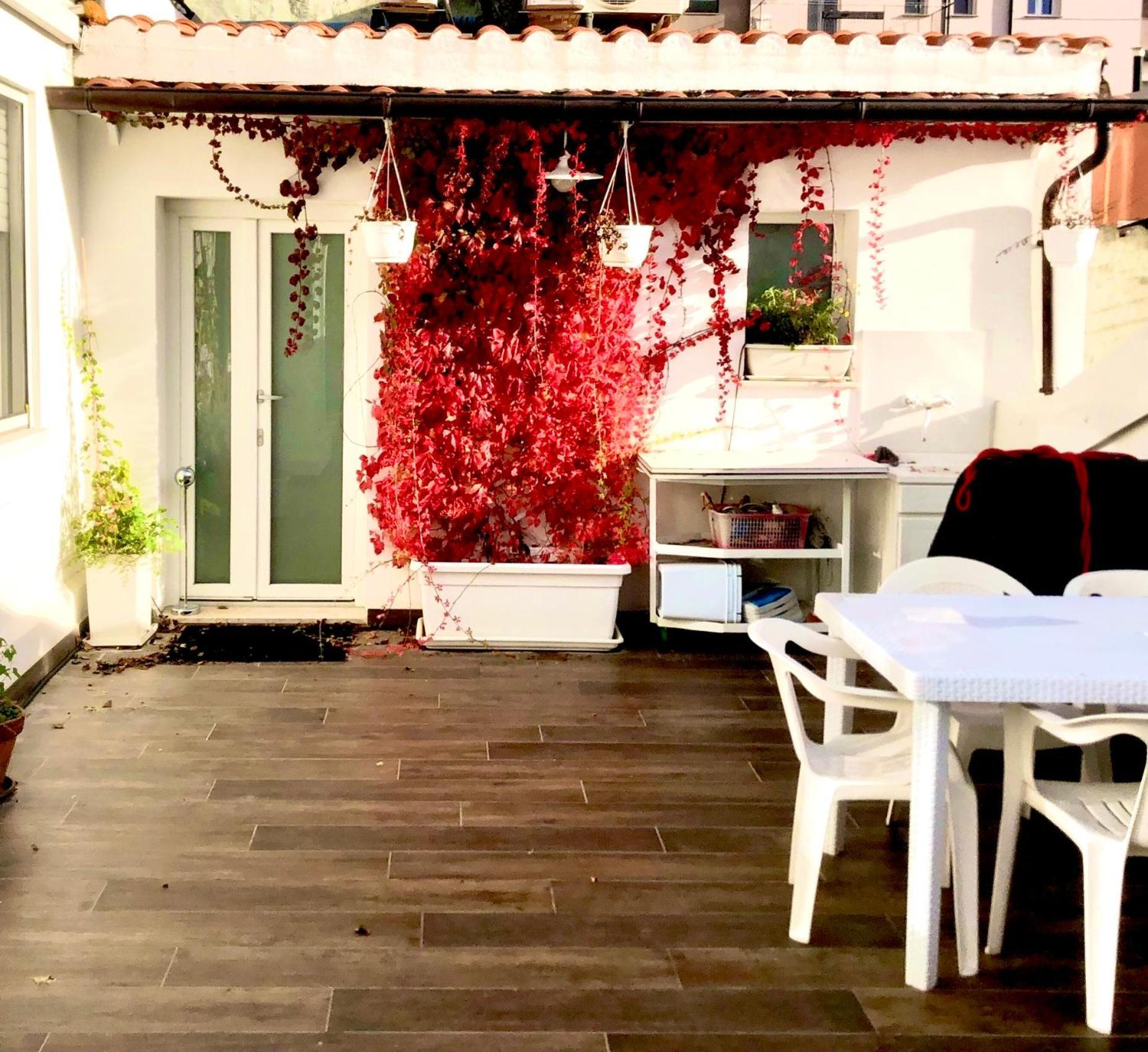 Stanza E Bagno Privato, Idromassaggio Con Extra Fee, In Appartamento Феррара Экстерьер фото